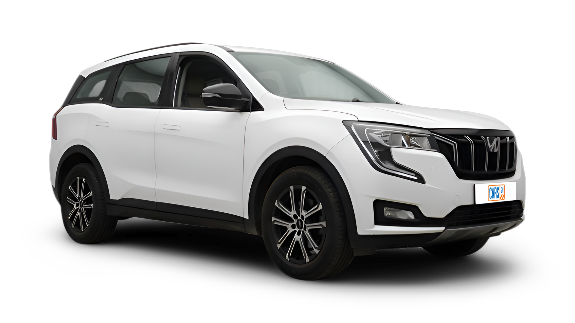 2022 Mahindra XUV700 - SUV - Petrol - Manual - ₹10.10 lakh